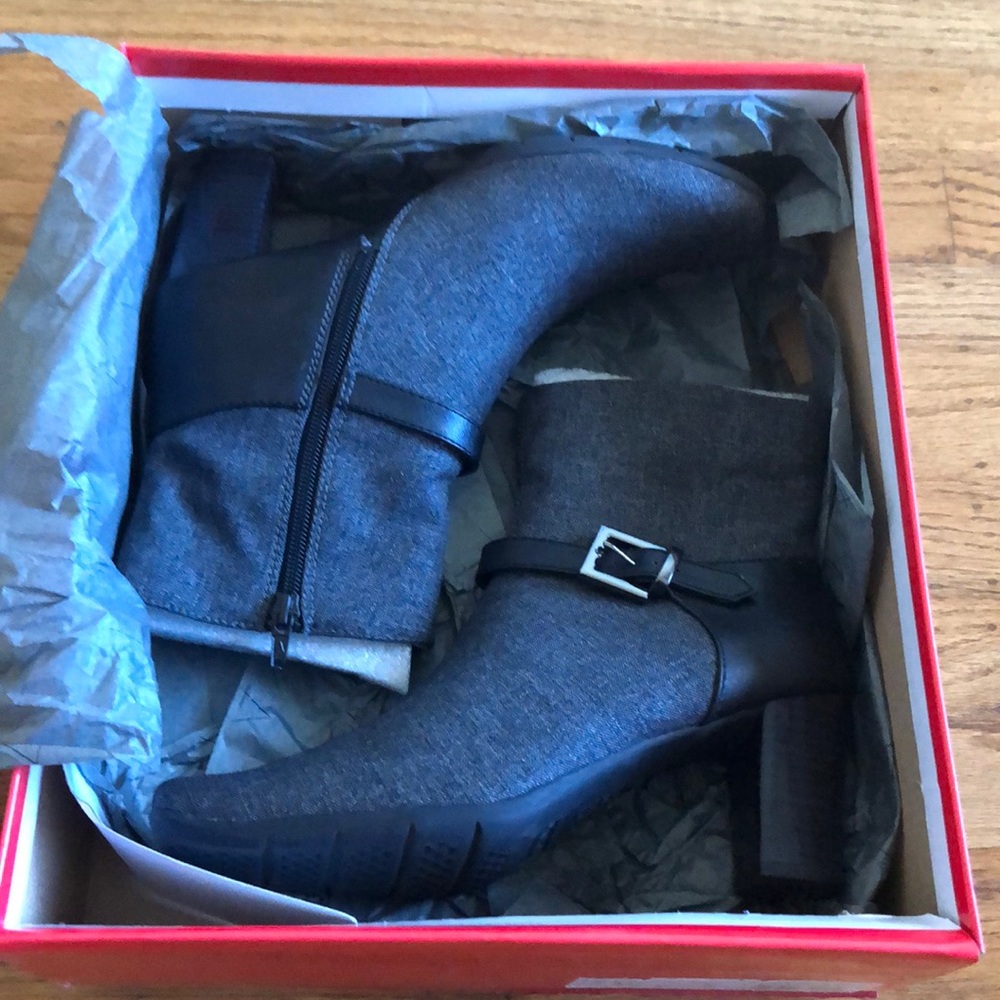 Aerosoles Harmonica Grey Wool Booties